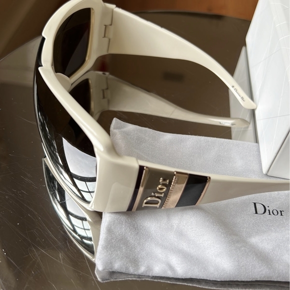 Rare Retro 2000's Dior stripes sunglasses 😎 beautiful perfect condition! - Picture 3 of 8